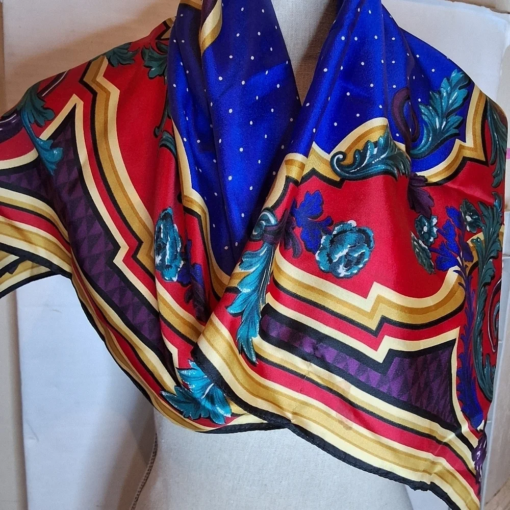 Perry Ellis Ginormous Regal Versaille Patten Silk Scarf